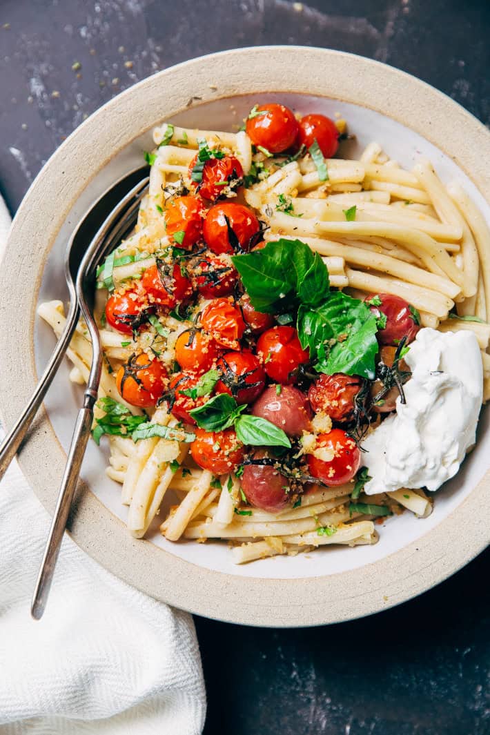 Farmers Market Roasted Tomato Pasta with Garlic Breadcrumbs