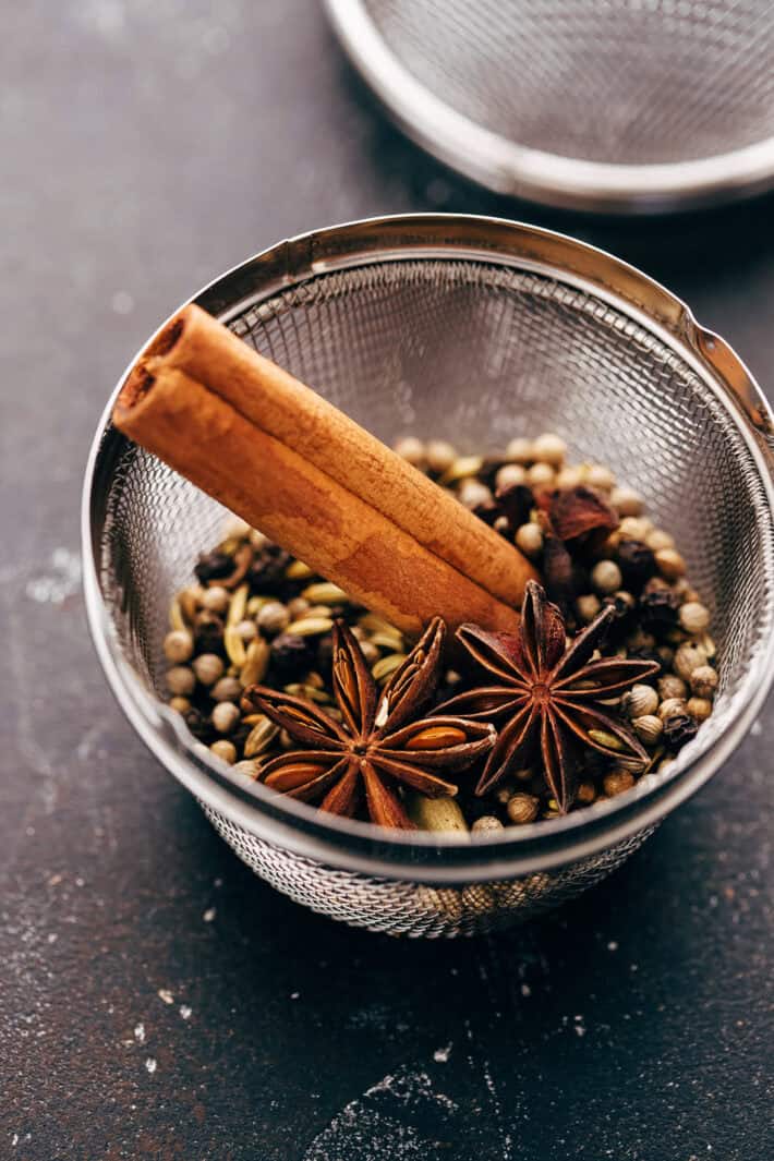 pho spices in mesh spice ball