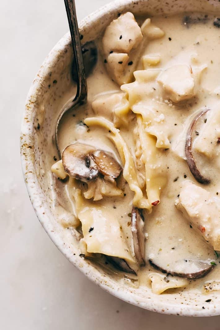 Roasted Garlic White Chicken Lasagna Soup