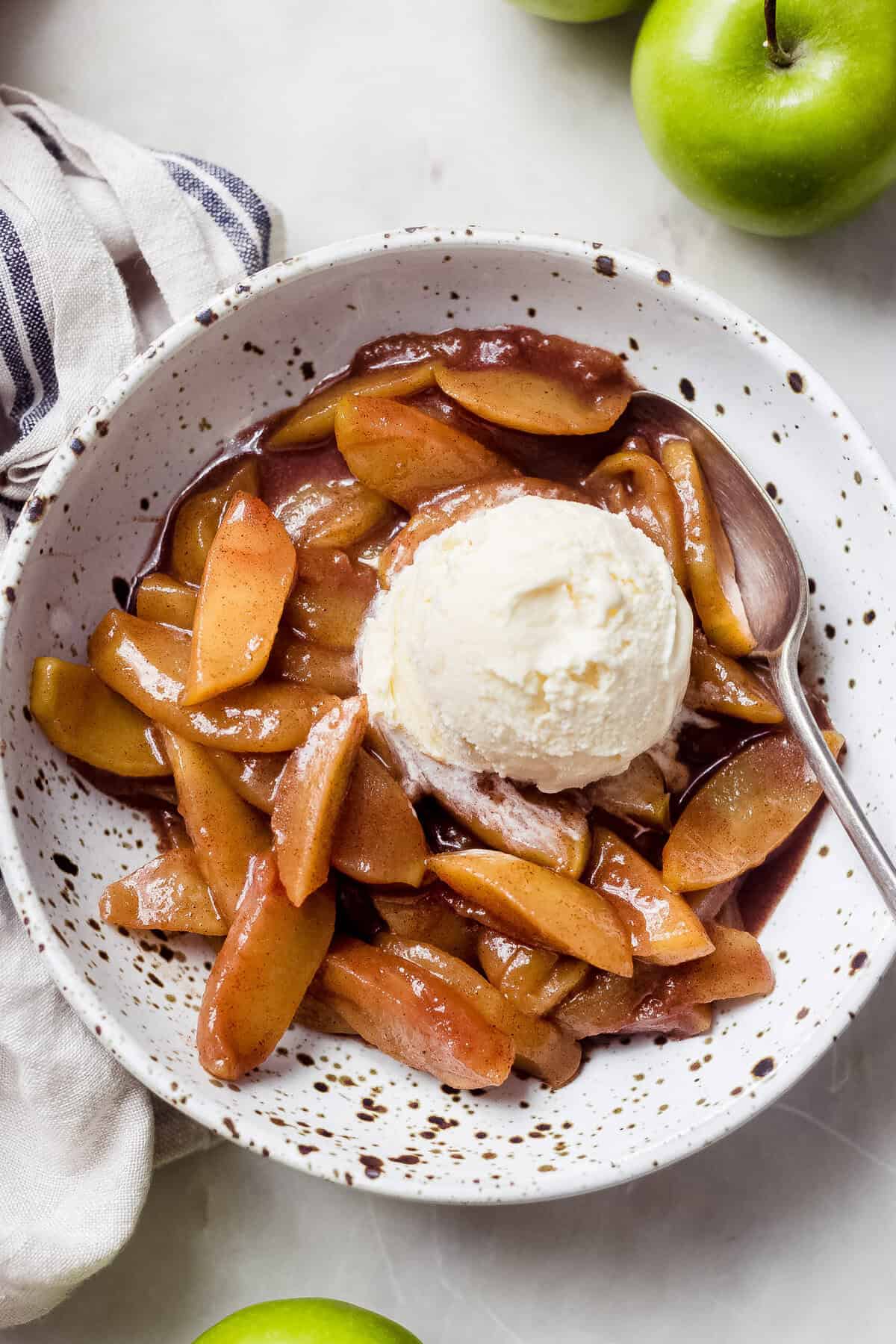 Quick Warm Cinnamon Apples