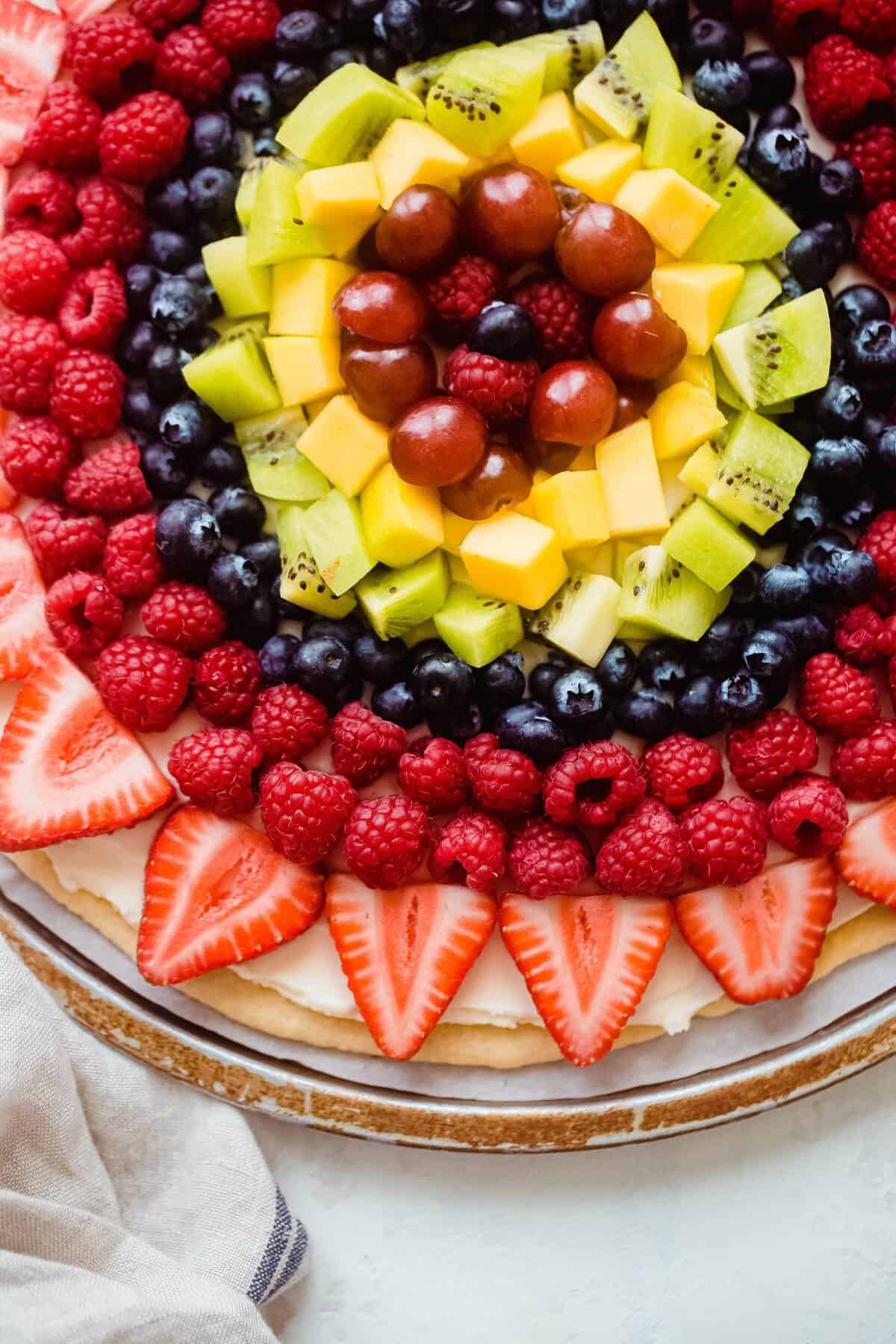 The Best Fruit Pizza