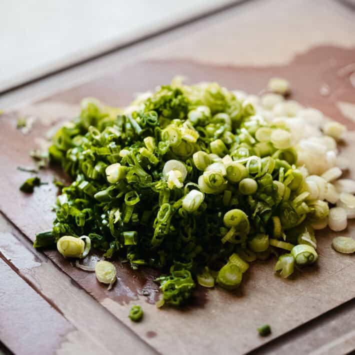 scallion on cutting board chopped