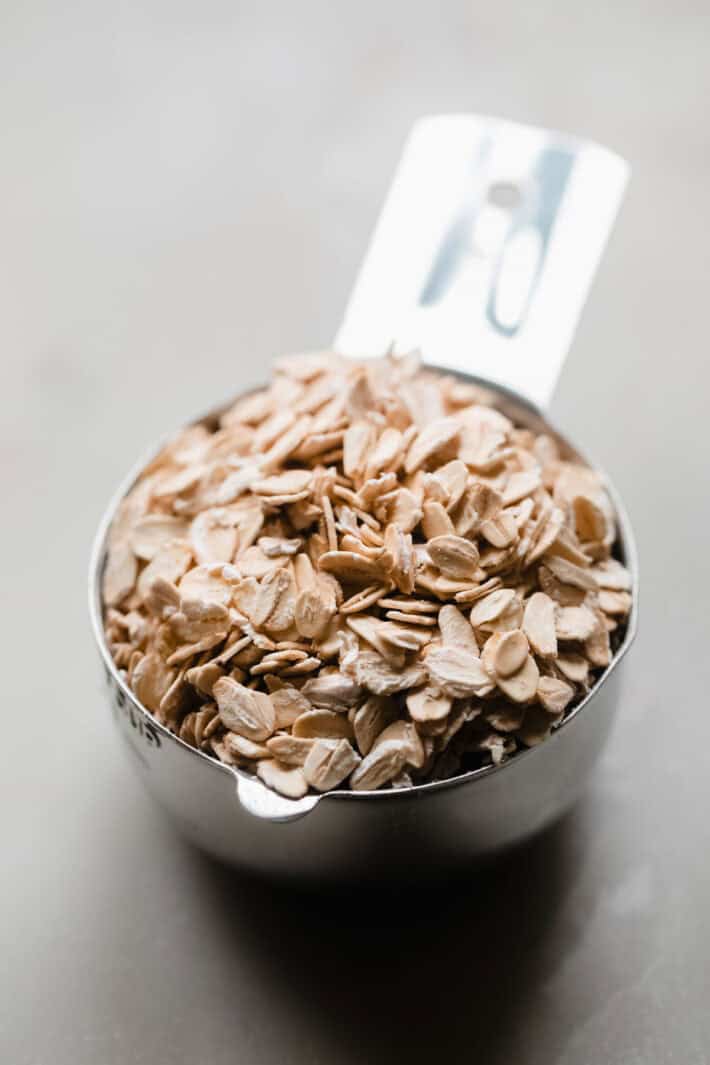 oats in measuring cup