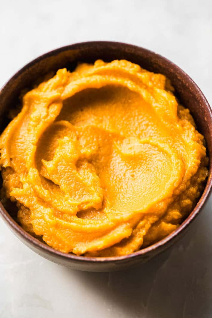 roasted pumpkin and made puree in bowl