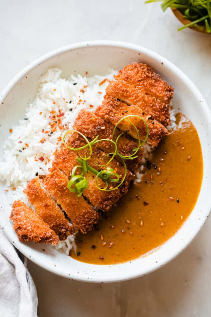 white rice and curry sauce with Chicken Katsu
